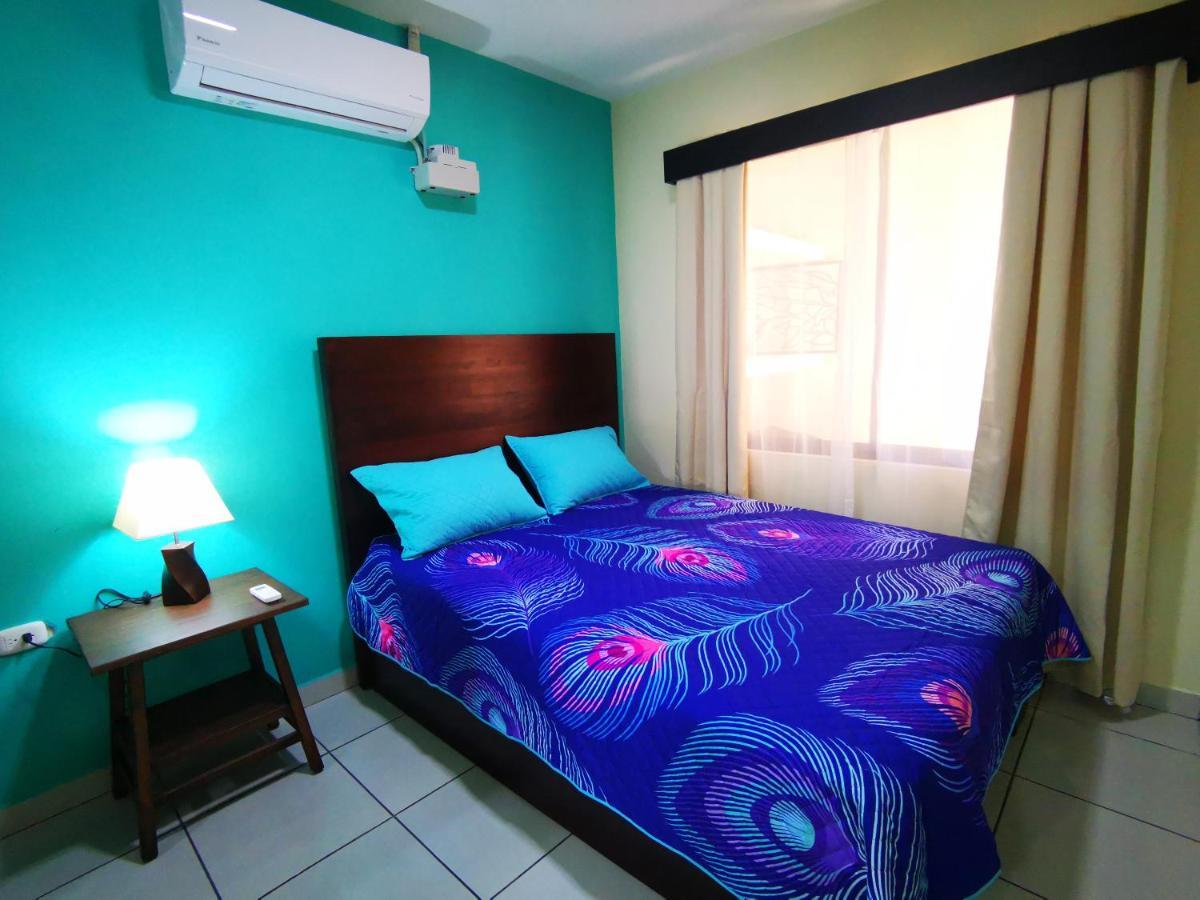 Loky'S Apartments La Fortuna Esterno foto