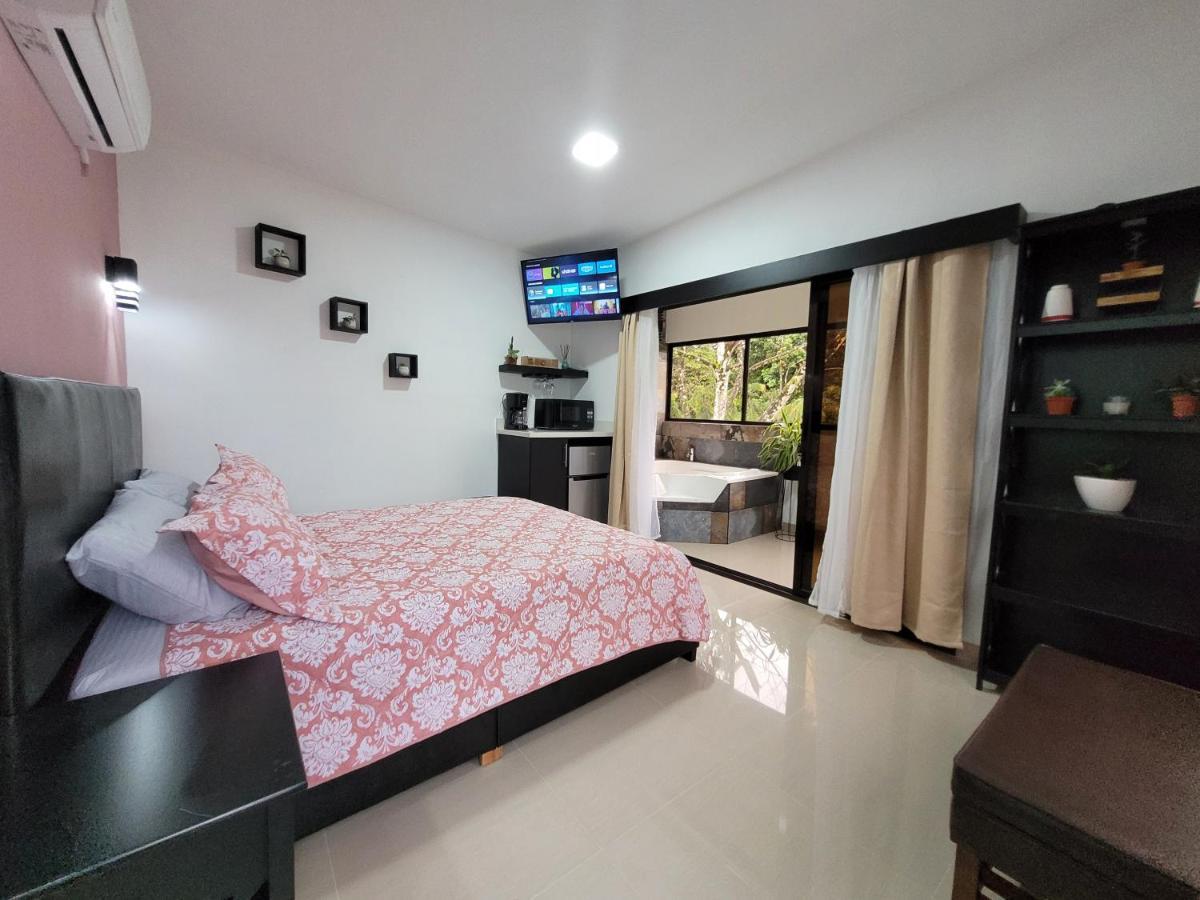 Loky'S Apartments La Fortuna Esterno foto